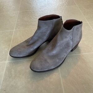 Women’s Lucky Brand suede taupe tan booties ankle boots size 10
